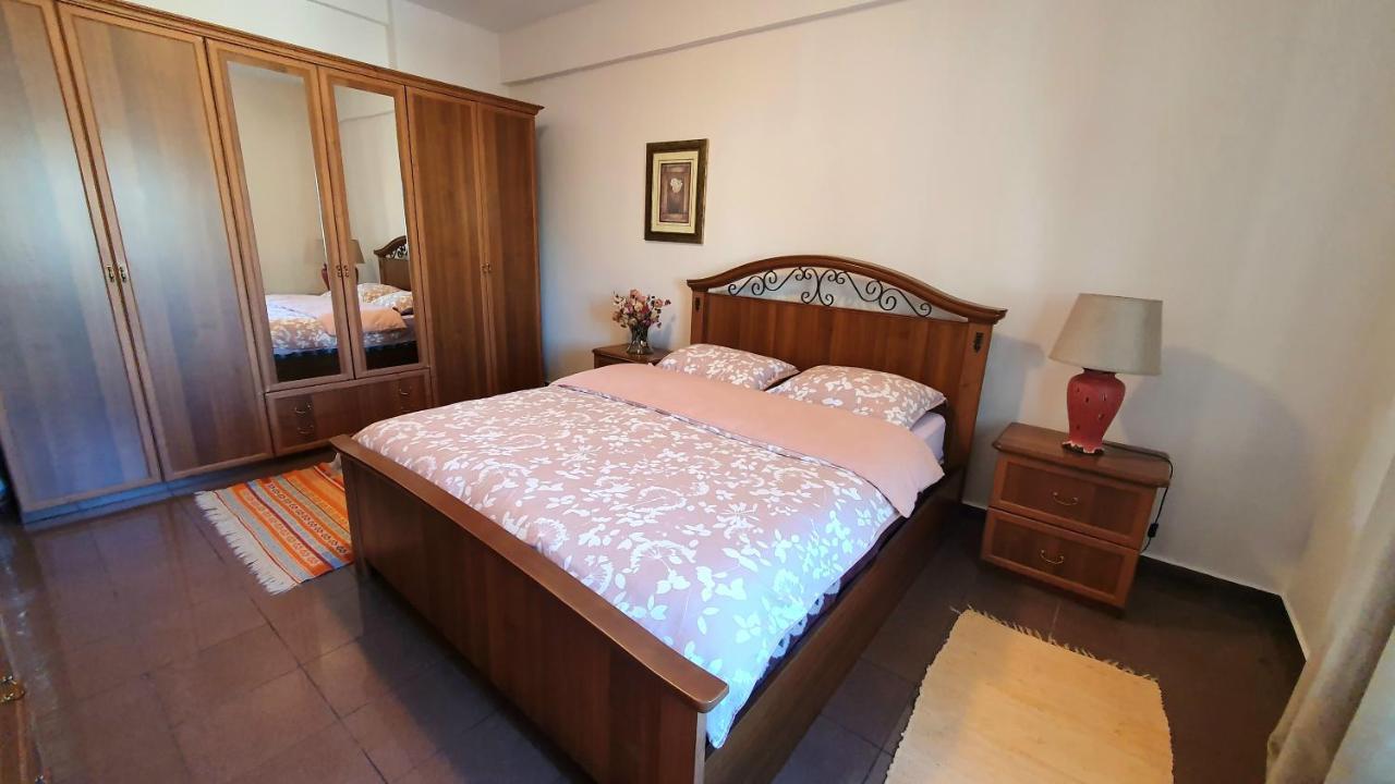 Star Apartment Тирана Экстерьер фото