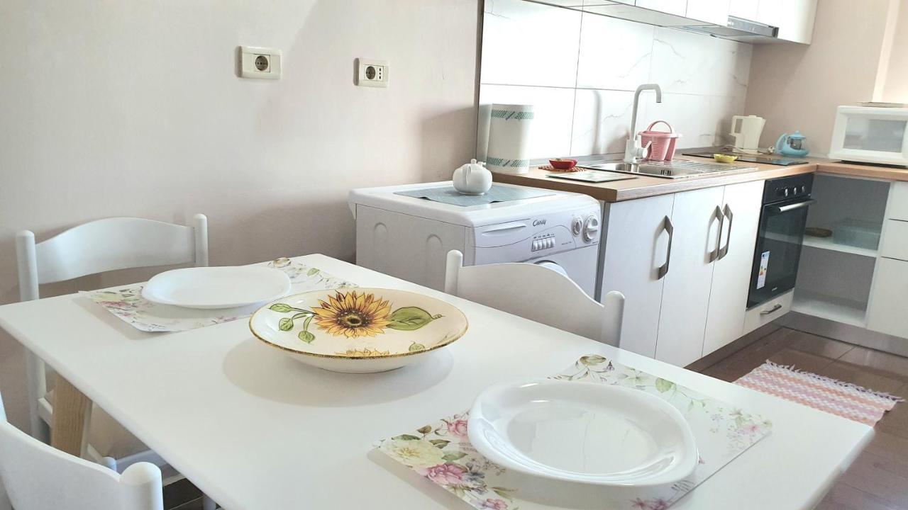 Star Apartment Тирана Экстерьер фото